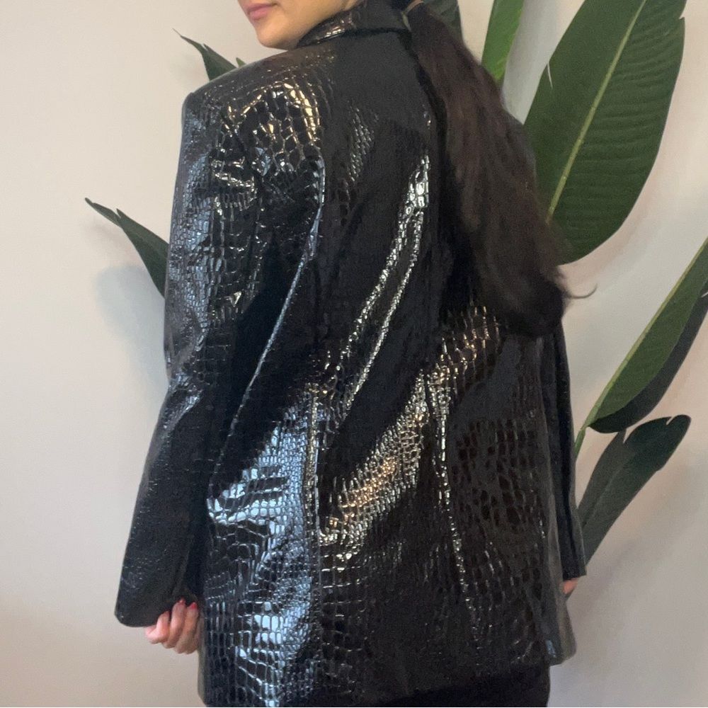 Nasty Gal Faux Crocodile embossed Blazer - Picture 2 of 3